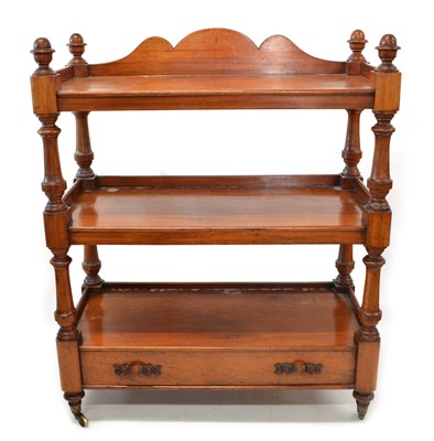 Lot 224 - Victorian mahogany buffet