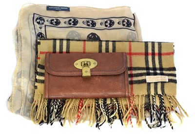 Lot 158 - A selection of designer accessories