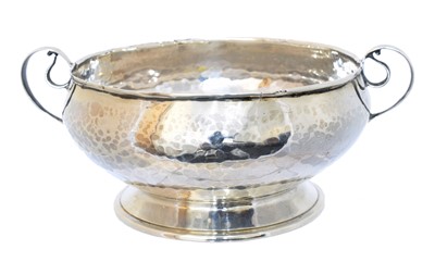 Lot 65 - An Edward VII silver bonbon dish