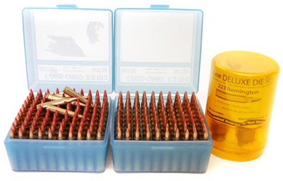 Lot 509 - Lee .223 dies and loading cartridges
