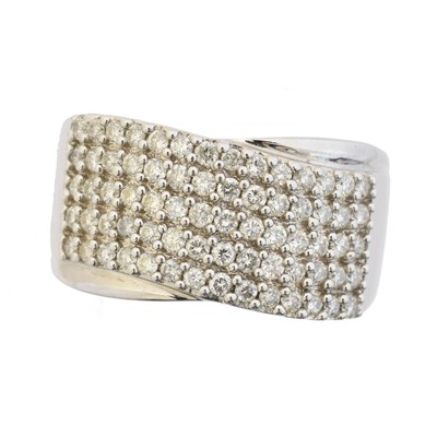 Lot 142 - An 18ct gold diamond band ring