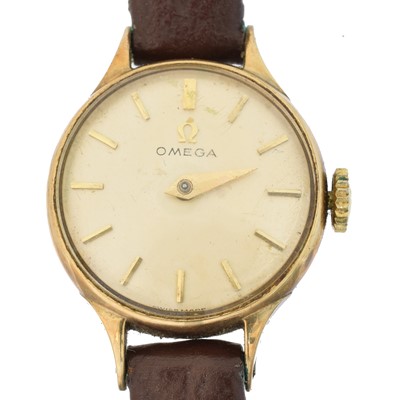 Lot 106 - A 9ct gold Omega wristwatch