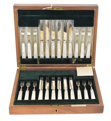 Lot 57 - An Elizabeth II silver and mother of pearl fish set