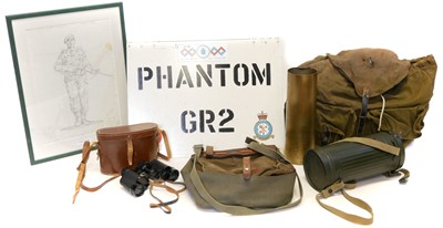 Lot 407 - Collection of militaria