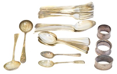 Lot 62 - A selection of silver