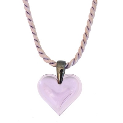 Lot 73 - A Lalique 'Amoureuse Beaucoup' pendant