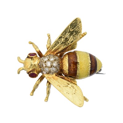 Lot 4 - An 18ct gold gem-set bug brooch
