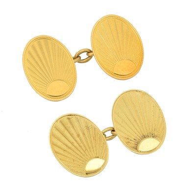 Lot 139 - A pair of 18ct gold cufflinks