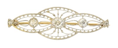 Lot 1 - A diamond brooch