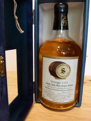 Lot 48 - 1 Bottle (70cl) Bunnahabhain 1979