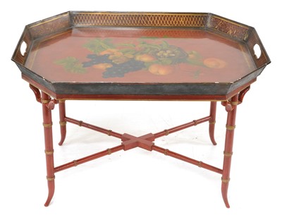 Lot 226 - Toleware painted gallery tray