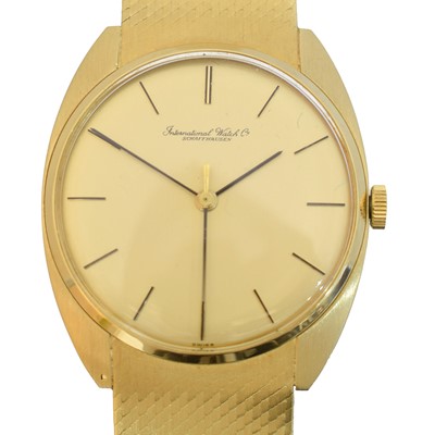 Lot 55 - An 18ct gold IWC manual wind wristwatch