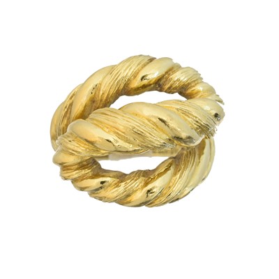 Lot 38 - A dress ring