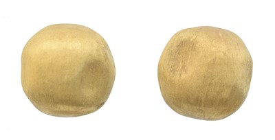 Lot 12 - A pair of 18ct gold 'Africa' earrings by Marco Bicego