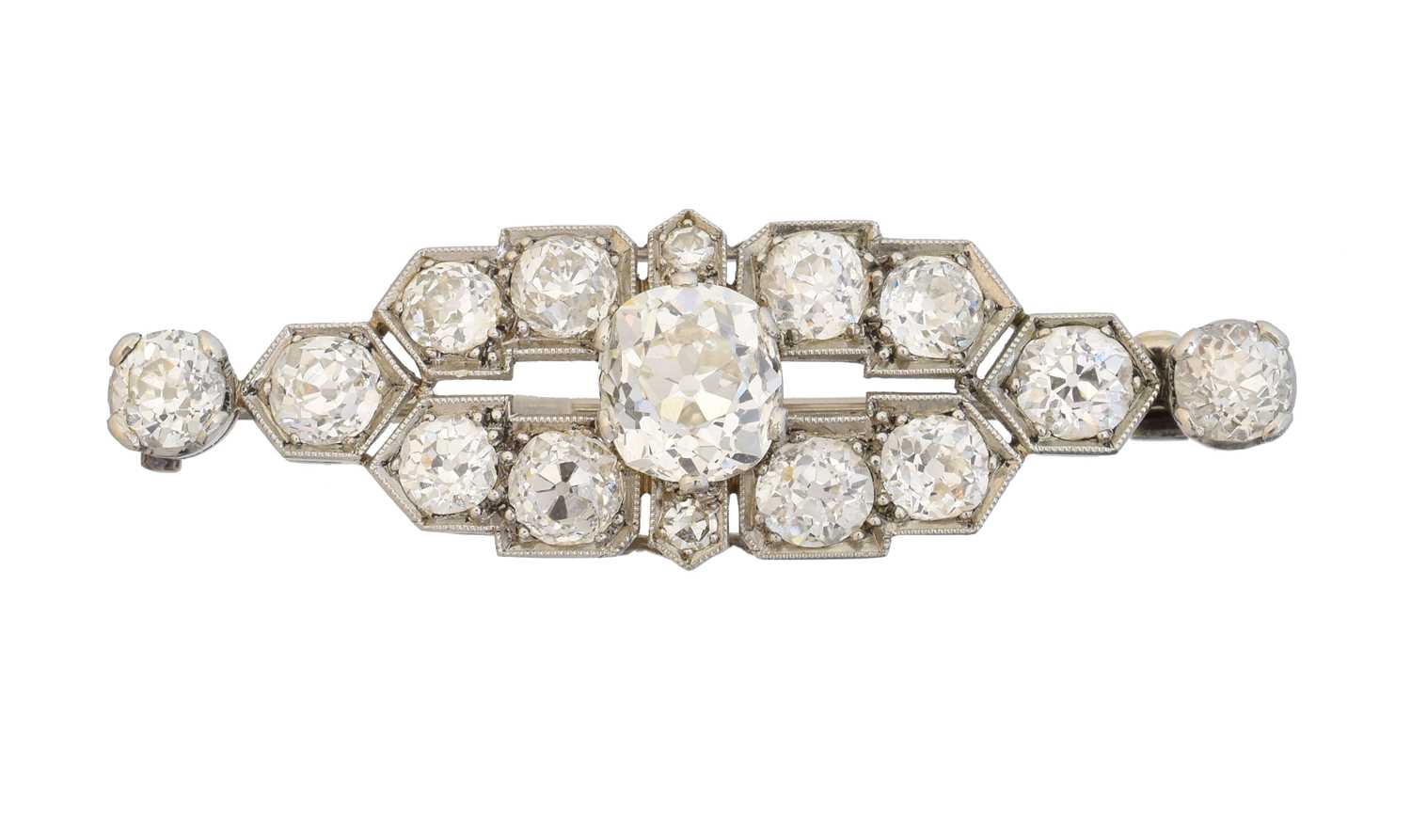 Lot 2 - An Art Deco diamond brooch