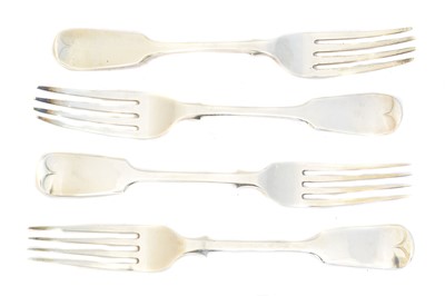 Lot 153 - A selection of Victorian and later dinner forks