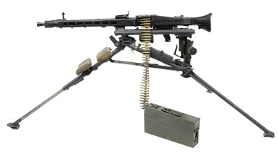 Lot 70 - Deactivated MG53 belt fed machine gun