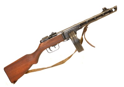 Lot 67 - Deactivated Russian PPSH sub machinegun