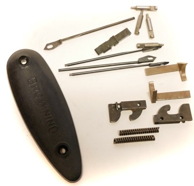 Lot 214 - Browning B2 spares