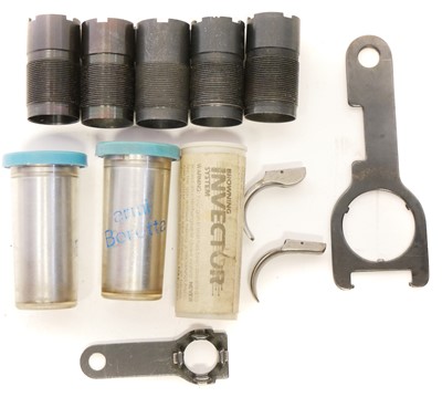 Lot 220 - Six Browning chokes, two Beretta chokes and three keys