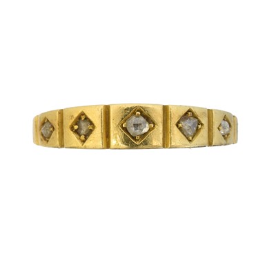 Lot 71 - A diamond five stone ring