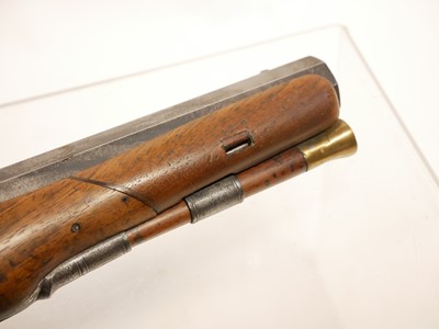 Lot 5 - Flintlock officer's pistol
