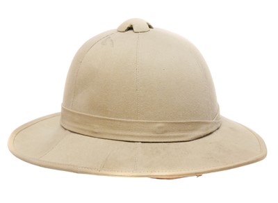 Lot 494 - Pith helmet