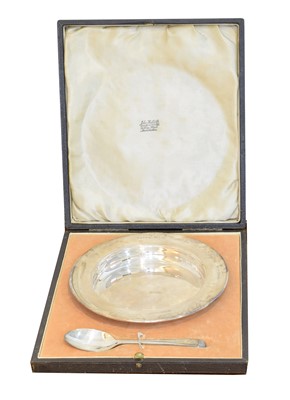 Lot 177 - A George VI silver presentation set