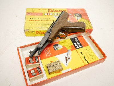 Lot 49 - Boxed Diana Mk IV air pistol