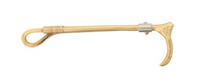 Lot 4 - A 9ct gold brooch by Cropp & Farr