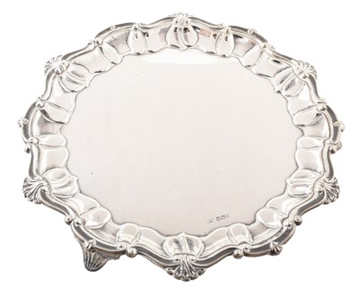Lot 113 - A George V silver salver