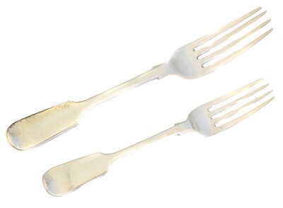 Lot 182 - A selection of fiddle pattern forks