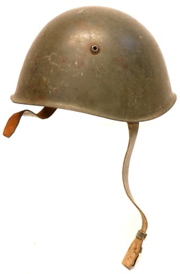 Lot 479 - Italian M33 Helmet