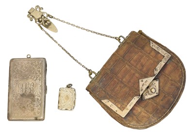 Lot 123 - A selection of silver