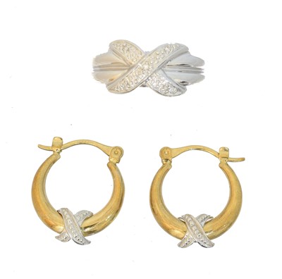 Lot 98 - A selection of 9ct gold jewellery
