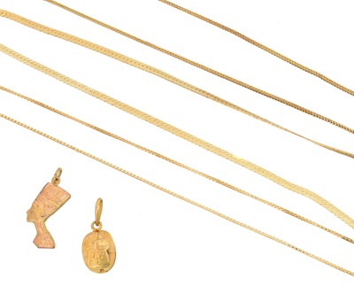 Lot 46 - A selection of chain necklaces