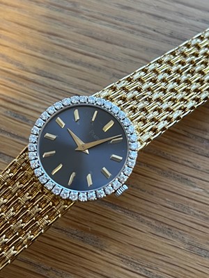 Lot 201 - An 18ct gold Piaget wristwatch