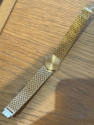 Lot 201 - An 18ct gold Piaget wristwatch