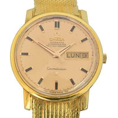 Lot 198 - An 18ct gold Omega Constellation wristwatch