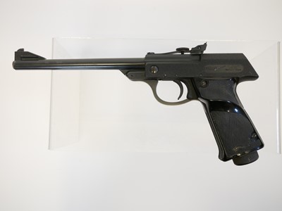 Lot 54 - Walther air pistol
