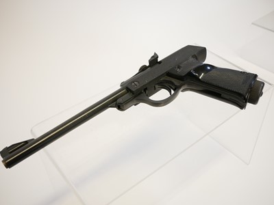 Lot 54 - Walther air pistol