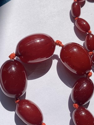 Lot 83 - A cherry bakelite necklace
