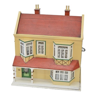 Lot 93 - Mid 20th century dolls house and furniture