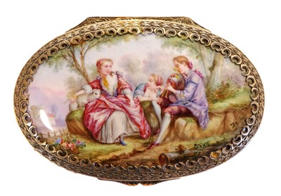 Lot 198 - Fine oval enamel box