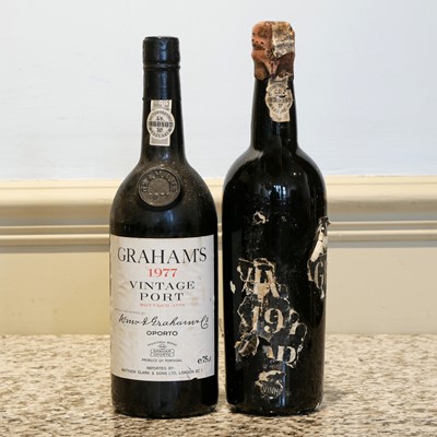Lot 73 - Mature Vintage Port (1970's)