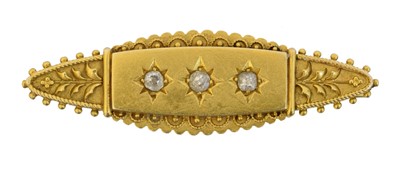Lot 3 - A late Victorian diamond brooch