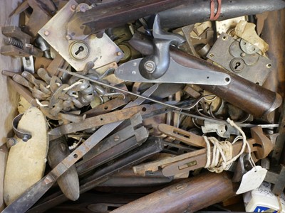 Lot 300 - Collection of gun parts