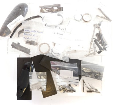 Lot 556 - Collection of shotgun spares