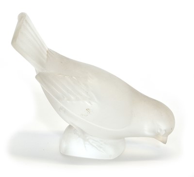 Lot 17 - Lalique frosted glass bird