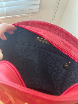 Lot 225 - A Yves Saint Laurent shoulder bag
